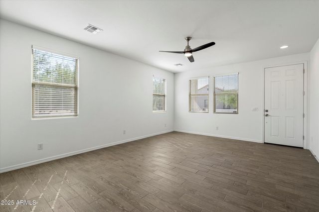 25101 N 141ST Avenue, Surprise, AZ 85387