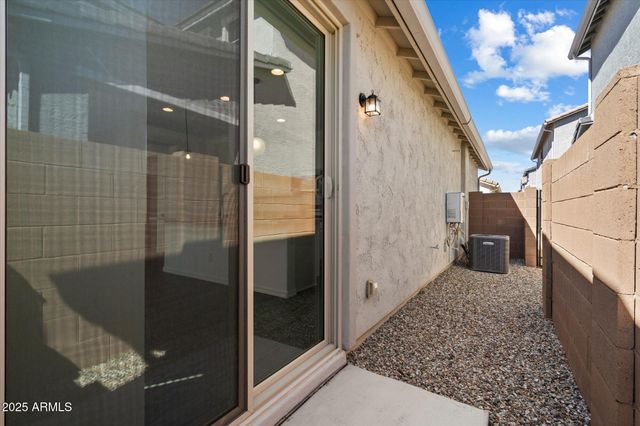 25101 N 141ST Avenue, Surprise, AZ 85387