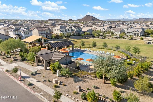 25101 N 141ST Avenue, Surprise, AZ 85387