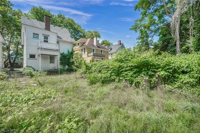 10001 Yale Avenue, Cleveland, OH 44108