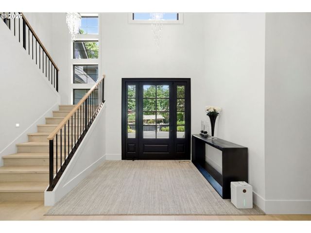 14760 UPLANDS Dr, Lake Oswego, OR 97034