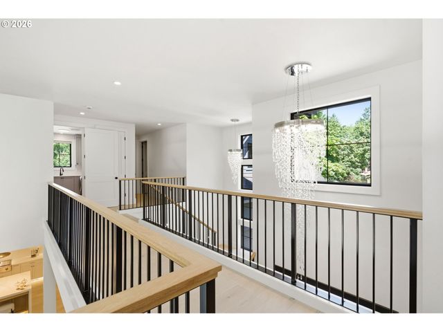 14760 UPLANDS Dr, Lake Oswego, OR 97034