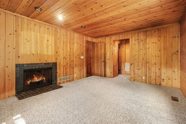 4410 Earhart Road, Ann Arbor, MI 48105