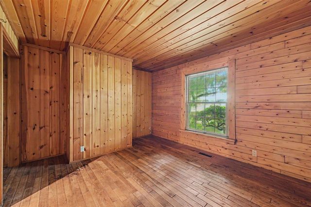 4410 Earhart Road, Ann Arbor, MI 48105