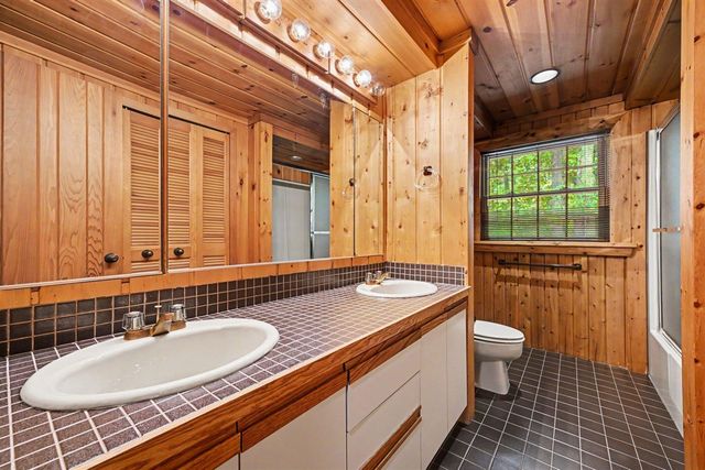 4410 Earhart Road, Ann Arbor, MI 48105