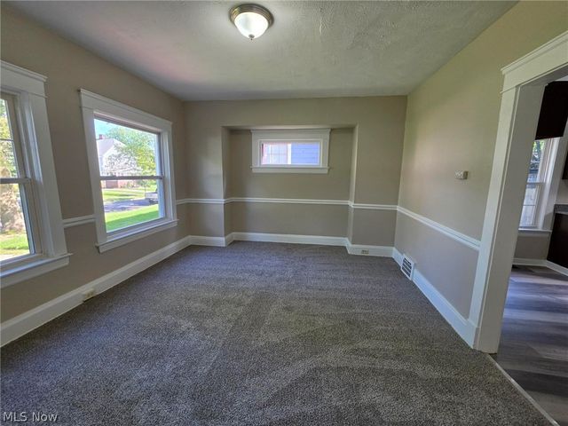 3192 Sycamore Road, Cleveland Heights, OH 44118