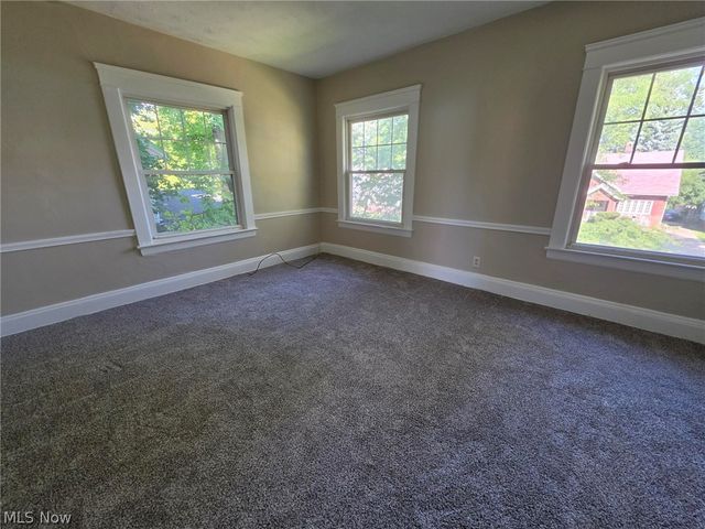 3192 Sycamore Road, Cleveland Heights, OH 44118