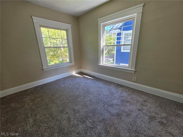 3192 Sycamore Road, Cleveland Heights, OH 44118