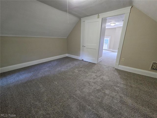 3192 Sycamore Road, Cleveland Heights, OH 44118