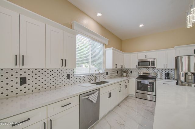 2225 W OLIVE Way, Chandler, AZ 85248