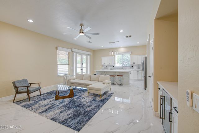 2225 W OLIVE Way, Chandler, AZ 85248