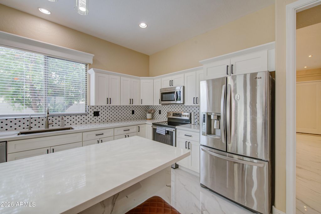 Image 12 of property listing at 2225 W OLIVE Way, Chandler, AZ 85248