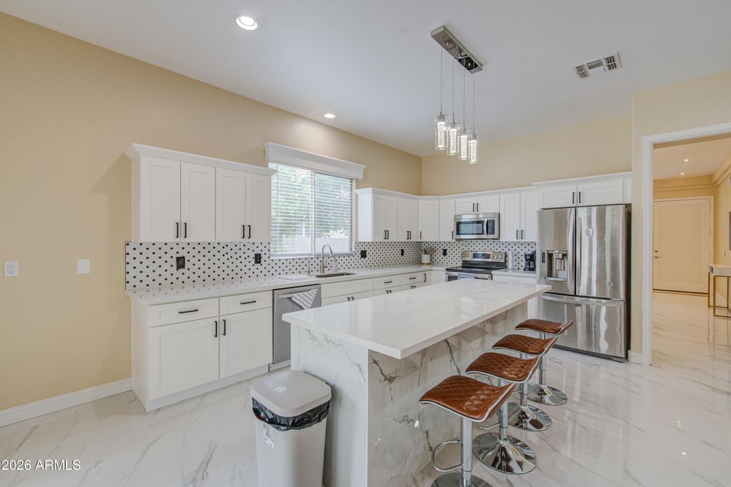 Image 14 of property listing at 2225 W OLIVE Way, Chandler, AZ 85248