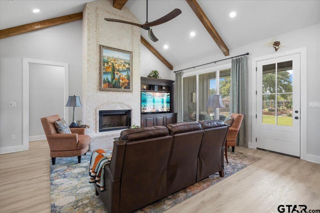 15404 County Road 1100, Tyler, TX 75703
