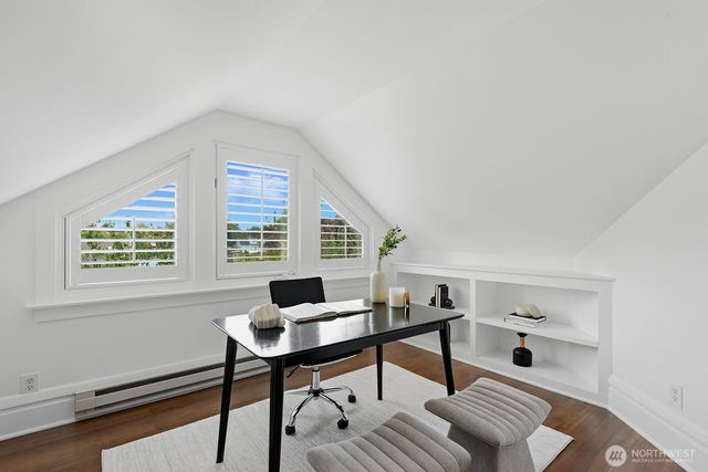 403 18th Avenue E, Seattle, WA 98112