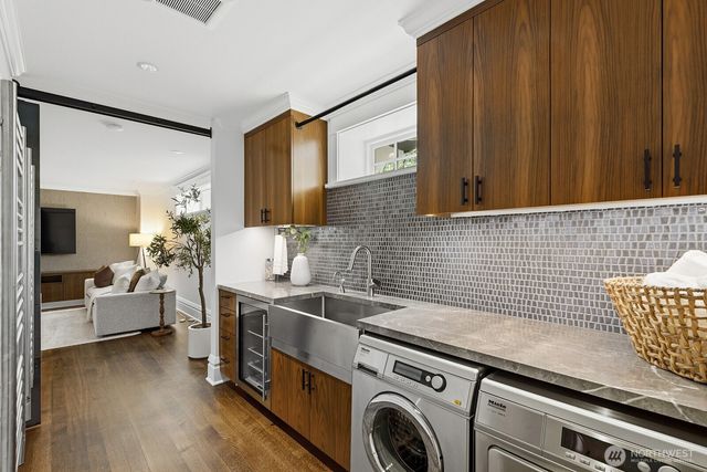 403 18th Avenue E, Seattle, WA 98112