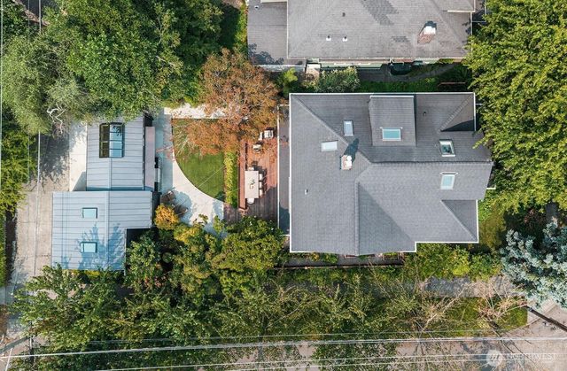 403 18th Avenue E, Seattle, WA 98112