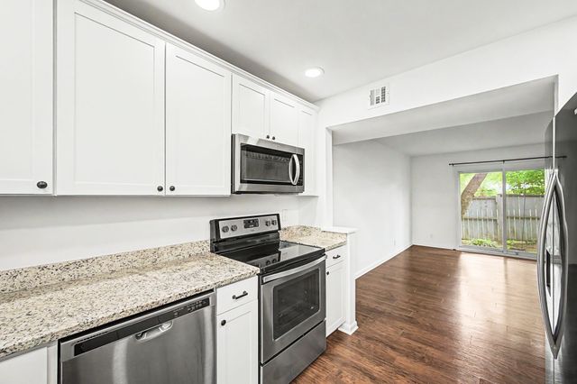 21 Vaughns Gap Rd Apt 4, Nashville, TN 37205