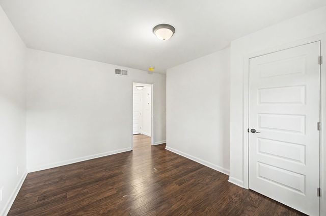 21 Vaughns Gap Rd Apt 4, Nashville, TN 37205