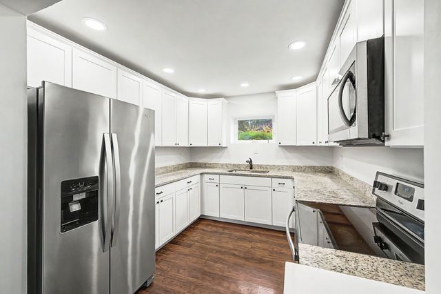 21 Vaughns Gap Rd Apt 4, Nashville, TN 37205
