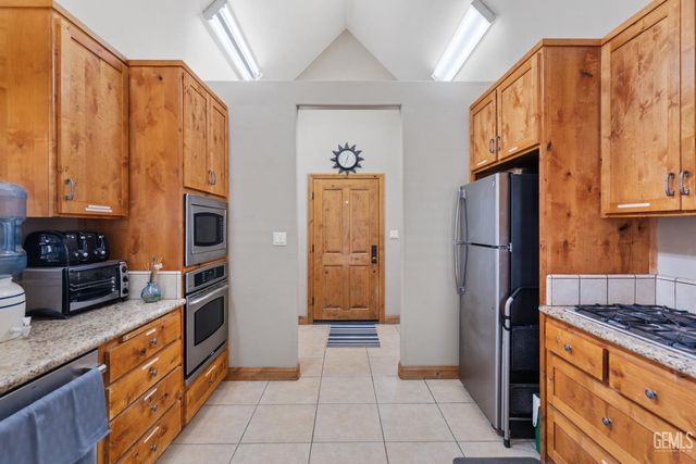 30401 Highway 178, Bakersfield, CA 93301