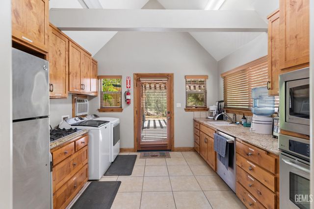 30401 Highway 178, Bakersfield, CA 93301