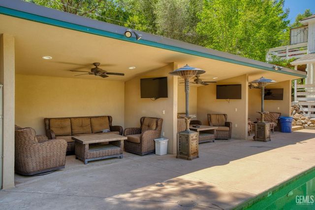 30401 Highway 178, Bakersfield, CA 93301