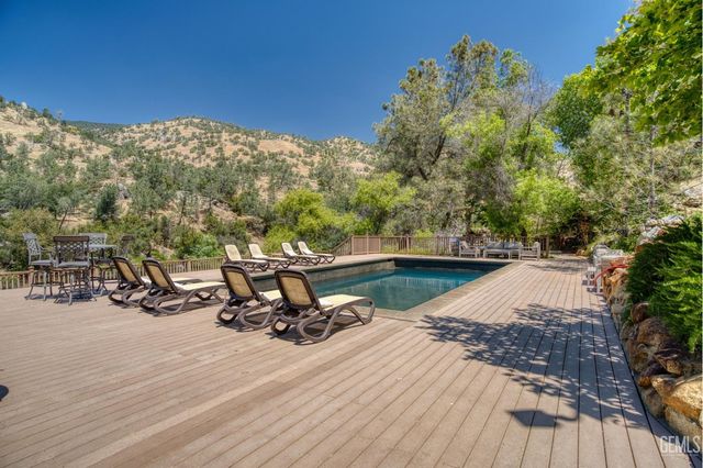 30401 Highway 178, Bakersfield, CA 93301