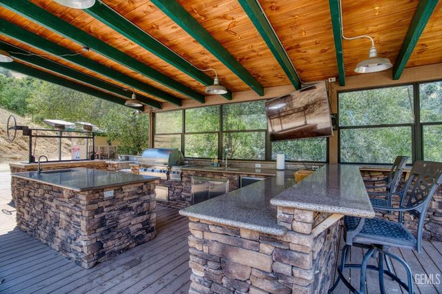 30401 Highway 178, Bakersfield, CA 93301