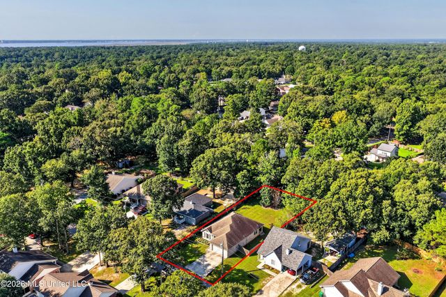 9870 Koloa Street, Diamondhead, MS 39525