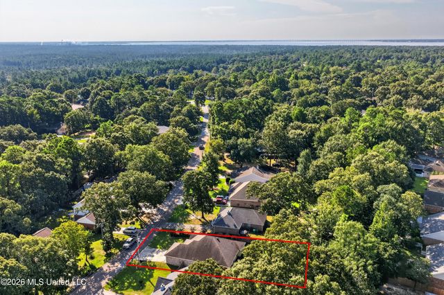 9870 Koloa Street, Diamondhead, MS 39525
