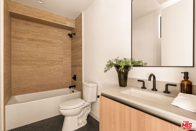 1747 S Marvin Avenue, Los Angeles, CA 90019