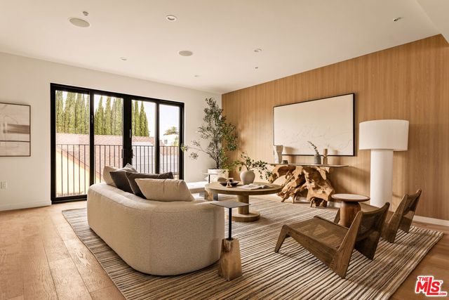 1747 S Marvin Avenue, Los Angeles, CA 90019