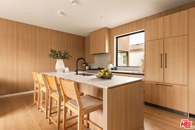 1747 S Marvin Avenue, Los Angeles, CA 90019