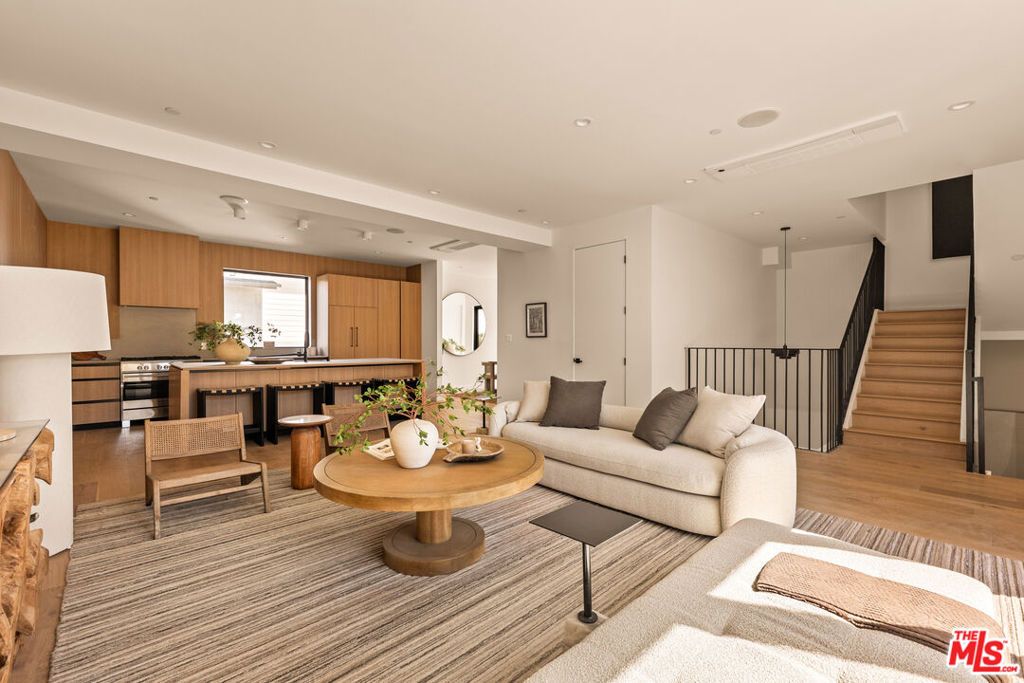 1747 S Marvin Avenue, Los Angeles, CA 90019