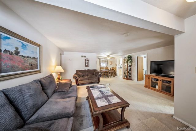 24440 Sylvan Avenue, Brownstown Charter Township, MI 48134