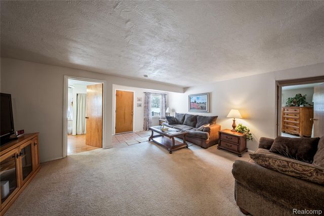 24440 Sylvan Avenue, Brownstown Charter Township, MI 48134