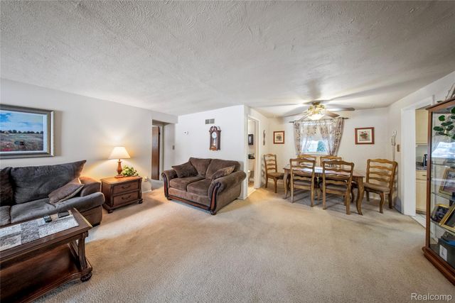 24440 Sylvan Avenue, Brownstown Charter Township, MI 48134