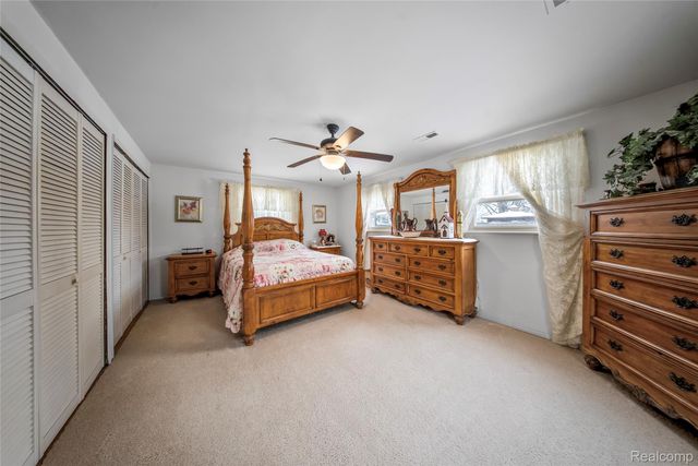 24440 Sylvan Avenue, Brownstown Charter Township, MI 48134