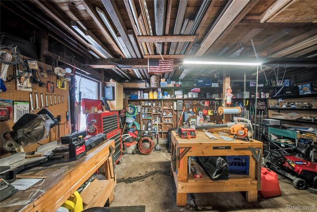 24440 Sylvan Avenue, Brownstown Charter Township, MI 48134