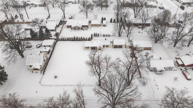 24440 Sylvan Avenue, Brownstown Charter Township, MI 48134