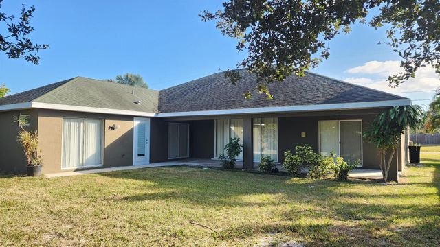 3960 SW Hablow Street, Port St Lucie, FL 34953
