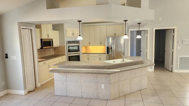 3960 SW Hablow Street, Port St Lucie, FL 34953