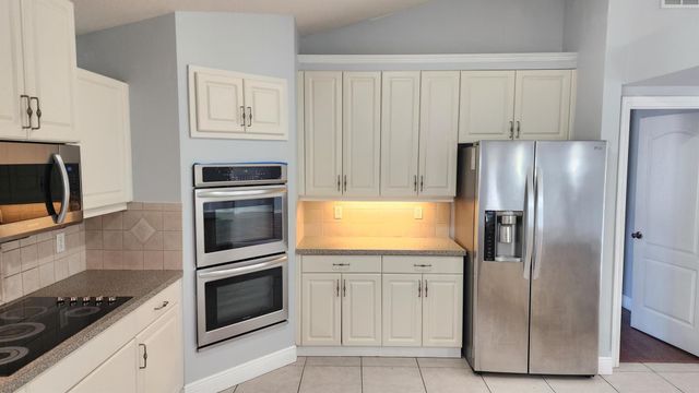 3960 SW Hablow Street, Port St Lucie, FL 34953