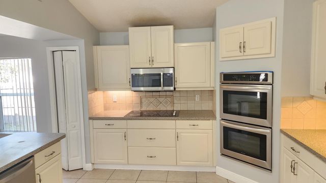 3960 SW Hablow Street, Port St Lucie, FL 34953