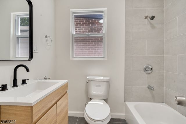 475 20Th St, Irvington Twp., NJ 07111