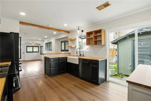 3359 Locust, Riverside, CA 92501