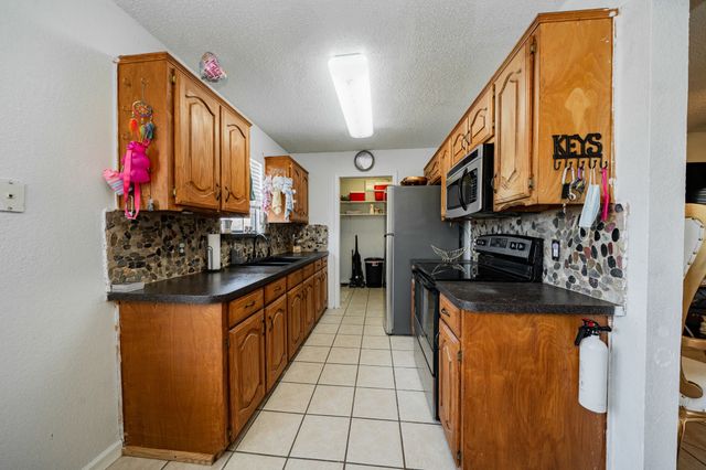 1524 Crowell Road, Kaufman, TX 75142