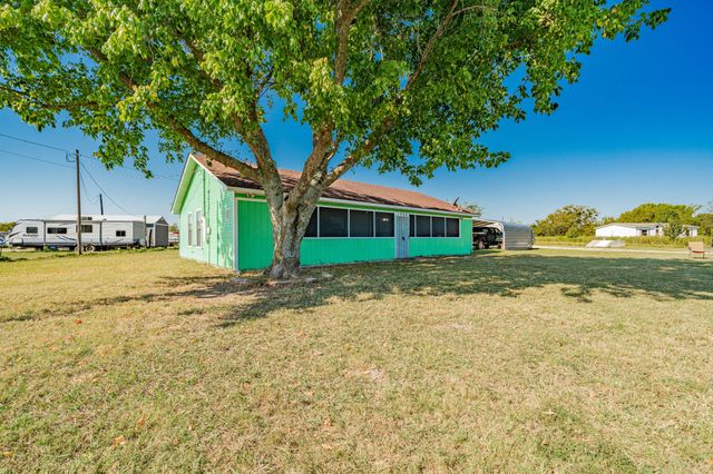 1524 Crowell Road, Kaufman, TX 75142