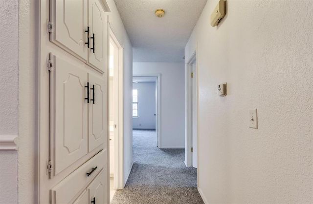 2713 S Summerfield Drive, Edmond, OK 73012